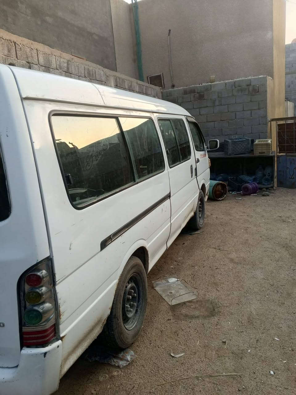 سلام عليكم  اج وان مصلاوي  مكينه كير  حداده دواخل  تخم تاير  كله جديد كشرها  شوف العين  سعر 30 بيهه مجال حك جيه مجالهه كلش قليل ***********
