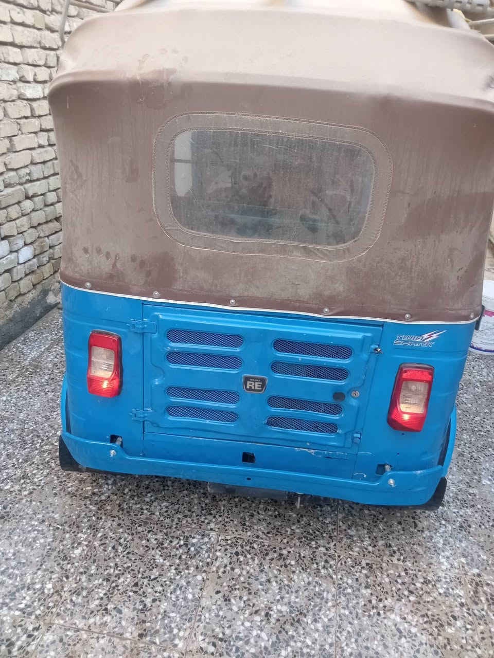 تكتك ٢٠ للبيع مصبوغه عام للاستفسار ***********
