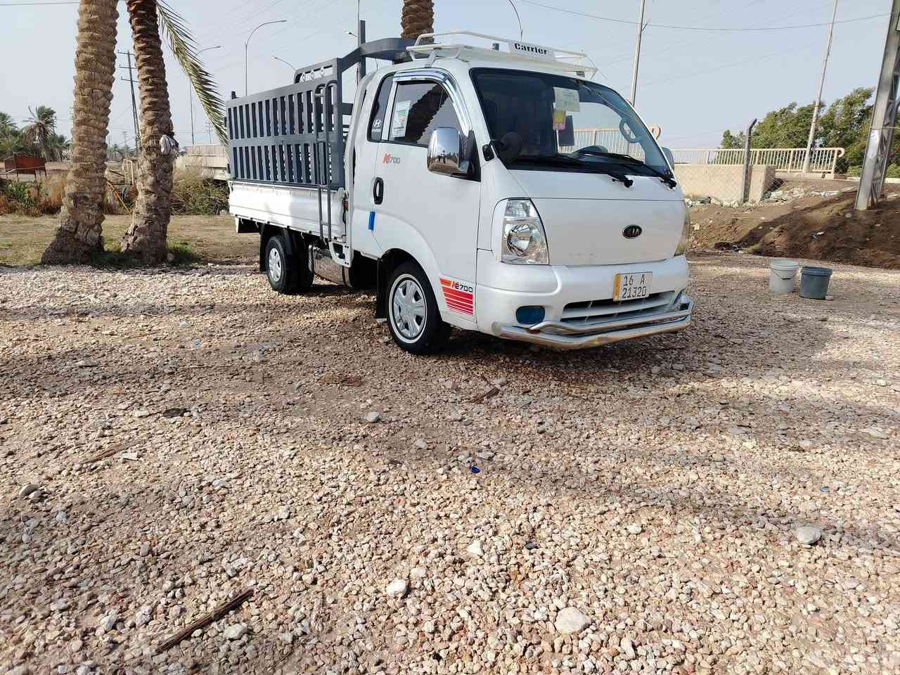 السلام عليكم سياره للبيع موديل 2012 رقم قادسيه انكليزي سنويه 2030 تحويل ثاني يوم سياره مكفوله تخم تاير جديد ***********
