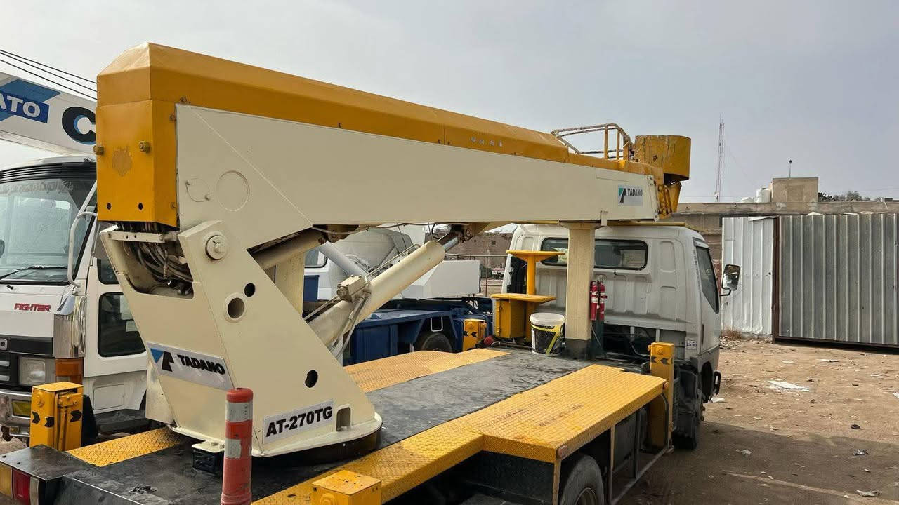 السلام عليكم باسكت تادانو كوب 22متر هدروليك كهرباء للبيع المكان ناصريه موديل 13السياره ما نقصه اي شي بس اتسوي الكهرباء مال الجهاز فقط سعر خاص او مراسله الرقم وتساب 

رقم ***********
