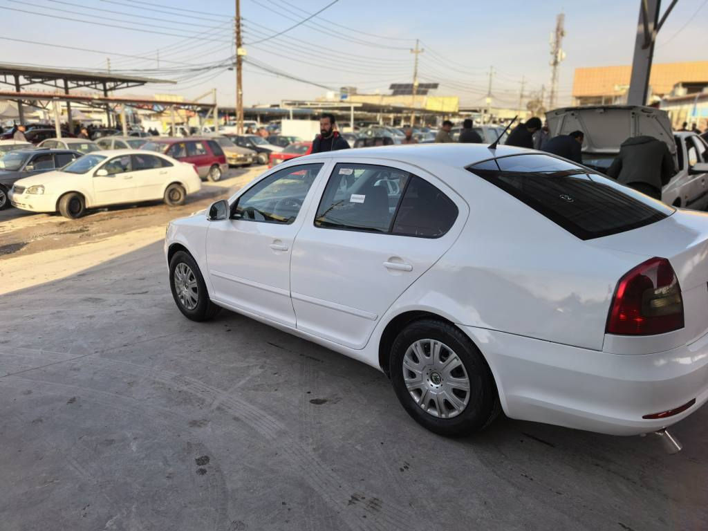 شکۆدا ۲۰۱۱
۰۷۷۲۱۰٥۷۹٤٨
۰۷٥۰٨۲۹٥۳۷۰
سەنەوی تا ۲۰۳۱ تازەیە 
هەزە و ژینگەو ڕێگاوبانی تازەیە
گێڕ عادی مەکینە شانزەی بی تۆڕبۆ
دو جام کارەبا لایت زینۆن
تاقم پەردە 
تازە بۆیاخم کردوە 
٥۳ گەڵاو مەعمەلە 
سلێمانی هەواری شار 

ڤایبەر واتسئاپ ۰۷۷۲۱۰٥۷۹٤٨ السليمانية, العراق
