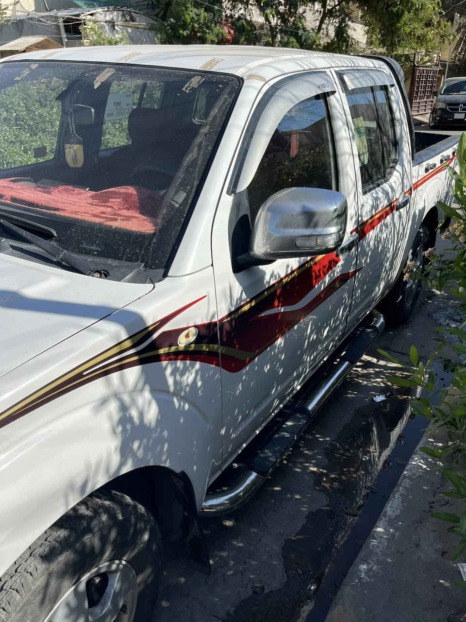 للبيع فقط
نيسان نيفارا 
موديل 2012
رقم جديد بغداد
سيارة جاهزة من كلشي 
***********
