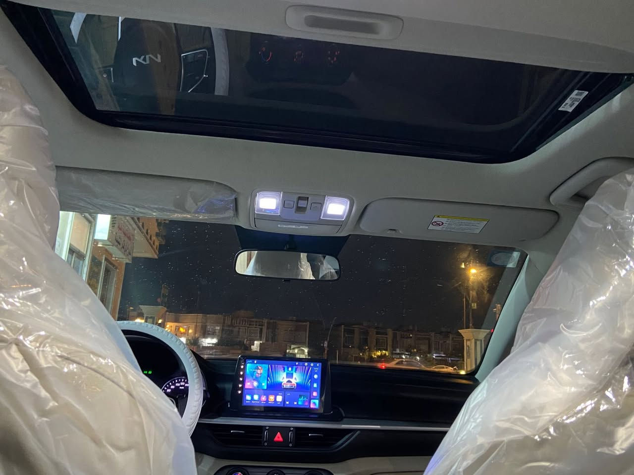 السلام عليكم
كيا سيراتو خليجي الشركة الدولية ام الضمان 

الموديل 2024
السيارة ماشية60
محرك 2000
السيارة فول مواصفات 
فتحة سقف
مري شفط
لايت LED 
اشاير مري 
حساسات خلفيه 
انارة داخلية هالوجين 
شادلها سستم شاشات كامل عدد 3 تشغل كل البرامج وتشغل يوتيوب 

رقم بغداد باسمي تحويل ثاني يوم 
السيارة نظيفة جدا استخدام شخصي
السيارة كفالة عامه بدون قطرة صبغ  صار بيها تصليح جدا بسيط بالدعامية الامامية 

السعر 185 وبيها مجال بسيط 
مكان السيارة الناصرية مركز 
للاستفسار 
***********
