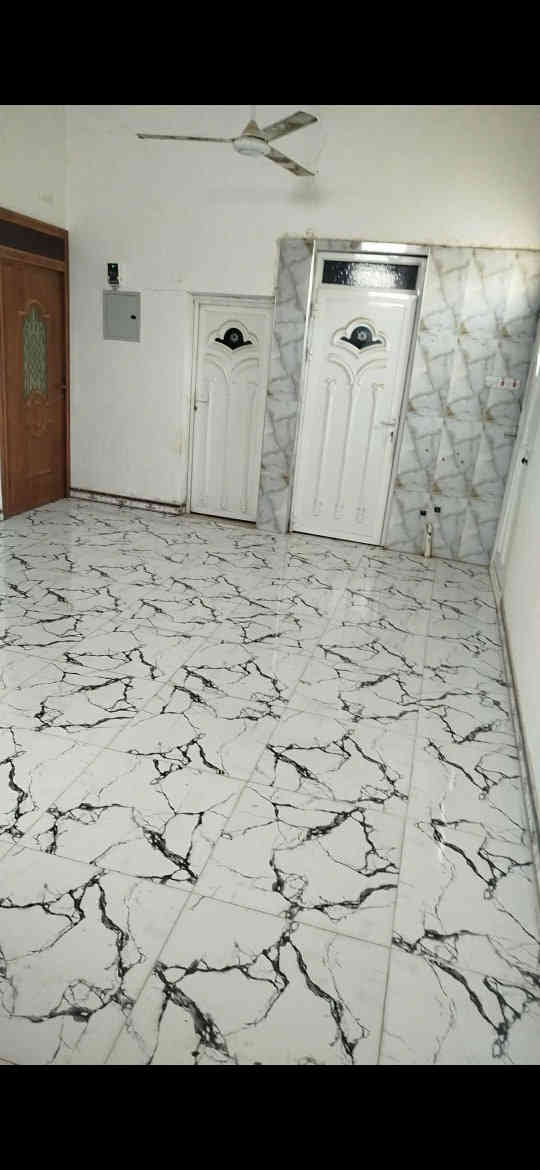 بيت للبيع/ السماوه 
------------------------
منطقة حي الشهداء الثانيه 
------------------------
مساحه ٢٠٠ متر طابقين 
------------------------
٤ غرف وصالتين وبراني ومطبخ وصحيات 
------------------------
السعر ١٦٠ مليون مع المجال 
------------------------
*********** / ***********
------------------------
للإستفسار مراجعة مكتب مكتب قاسم كاظم الإسكان قرب كافتريا كناري مستعدون للاستقبال كافه العروض
