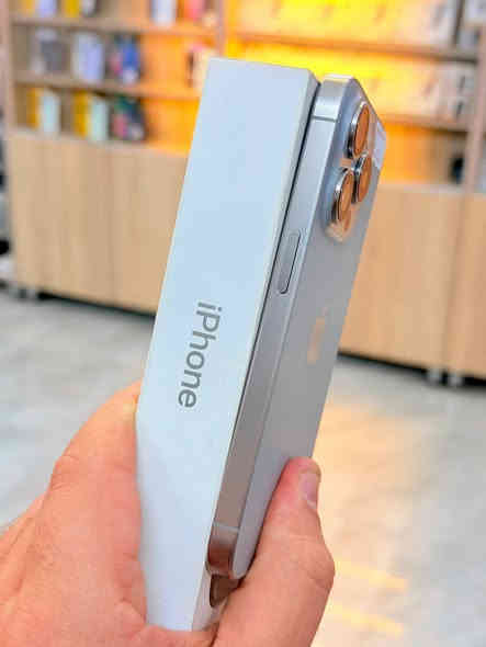 ايفون 15 برو ماستر ذاكره 256 بطاريه 97 يعني جديد نضافه ميه بل ميه خيال مال زلغ مابي كامل ملحقاته وتر بروف فحص حاسبه كله نورمال يعني ممبدل بي شي شرط تفحص بالوكاله نموذج M الأصلي ✌️
لون مميز  متوفر توصيل بشروط اوليه و تاخذه ضمان 5 ايام اي مشكله او عطل من المركز 
السعر 950 الف
العنوان بغداد البياع شارع 20 مقابيل علي العناب او الشيف السوري مركز الهاتف لاصلي 
📞📞***********
📞📞***********
