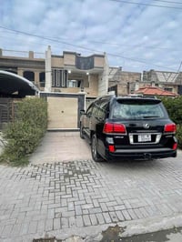 🏢 للإيجار في السيدية – بيت تجاري  📐 المساحة: 150 متر   🛣️ على شارع عرض...