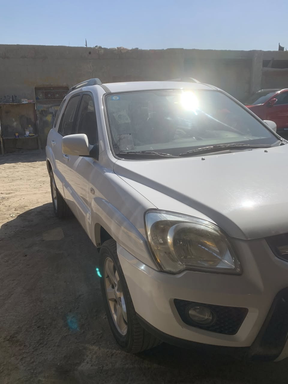 سلام وعليكم
سبورتج 2010كوري فول مواصفات 
سيارة مكينة ٢٠٠٠ دوش مكينة كير تبريد صدر سيارة جاهزة على اربعه وعشرين حباية 
رقم بغداد باسمنة 
مكانها بغداد 
مكلف بل نشر 
رقم الهاتف  ***********
