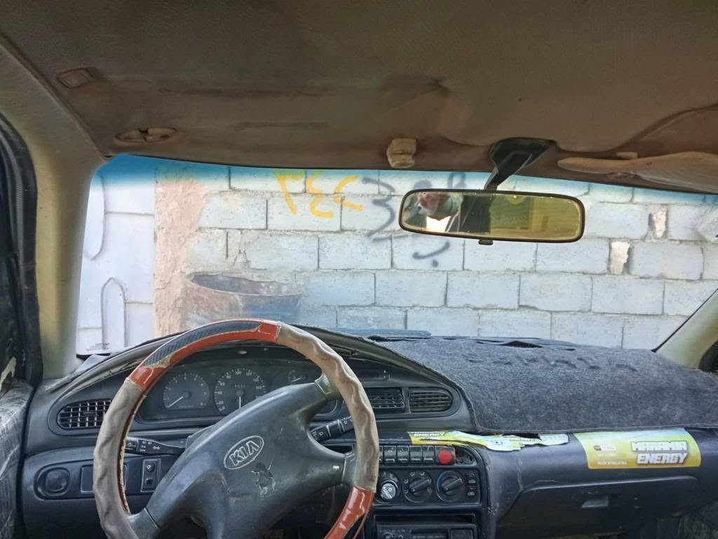سلام عليكم شبابا سياره سيفيا كيا صالون موديل 95 دشبول نفخ كير عادي محرك مفتوح حداده حلوه كهربائية كله شغاله بس يردله شغل شويه رقم انكليزي سنويه لل 30 وتحويل مباشر واني مكلف بنشره العنوان الانبار عامريه الفلوجه *********** بي وتساب توصلو وياه واني خادم البصرة, العراق
