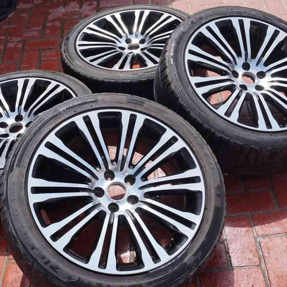 غراض جارجر اوباما للبيع الي يحب يجي خاص وعيوني اله 
الاهم 
غرفه جارجر حضن مخمل 2023 400وبيه مجال بسيط 
ويل كب عنكبوت لون فيلي مال اوباما خليجي بس واحد بي فطر بسيط ومسوي ب350
ويل كب جارجر 23حجم 17تخم تاير مال شرركه موبار  350
ويل كب ستيل اصلي مال فور ويل للبيع مكفول من كلشي وتخم تاير بالكارتون نضافه 99 للبيع ب450وبي مجال بسيط وهوه وتايراته 
فيشه مال برده خلفيه اوباما وفيشه مال رادار جانبي 
ضفيره مال اوباما  Sفول كامله من الدشبول. الامامي الحد الجنطه وقاعده فيوزات كامله ب150
كارتات مال مري فول رادار وقلاب وتعتيم واشاره بالمري اوباما 
مري جانبيه مال اوباما لون احمر اصل 
كلاصات اوباما 
دشبول خلفي مال اوباما كامل هوه والصفاح ومال التكم 
والغراض الباقيه كدامكم اخوتي الي يفيده شي يجي خاص او يتصل ***********
توصيل موجود شباب الي يعجبه شي بعيوني 

       (وشعدكم غراض للبيع نزلوهن بالمنشور والرزق ع الله)
