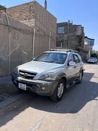 سورنتو ٢٠٠٩ • رقم بغداد • فور ويل