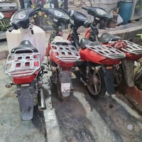 البيع سرافيز عدد 4 بيهن 2دبل دسك و2 دسك وبنز الشراي يتصل 07808683522