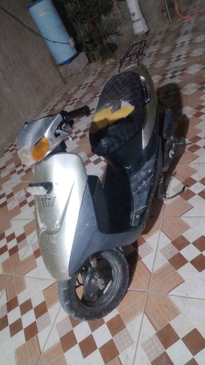 سلام عليكم ساسوكي جنطه دراجه نضيفه لعلم هسه صورته لاغسل ولاشي كلشي شغال كهربايات شغاله سلف هورن اشاير لايت زنون بك لايت كلشي شغال بس شلعه قويه مابيه محتاج واريد ابيعه يشهد دراجه صارله عدي 7تشهر ماوكفتني بشارع سعره 250 وبيه مجال العنوان ميسان حي الشرطه رقم مبايلي ***********
*********** معلومه دراجه اصوليه وكيله بحي العسكري
