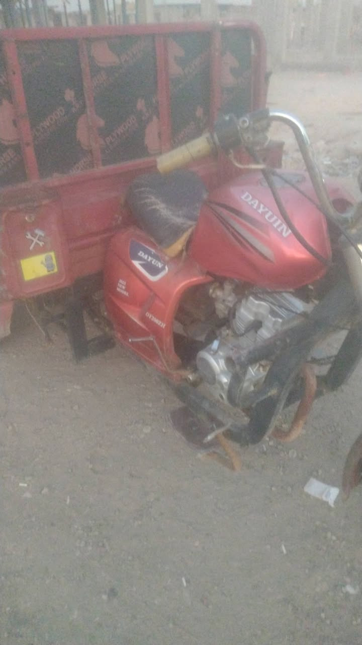 للبيع دايوان  اوراق كاملة مكان بغداد حي انصر السعر  650 شراي ينتصل مكلف بنشر  ***********
