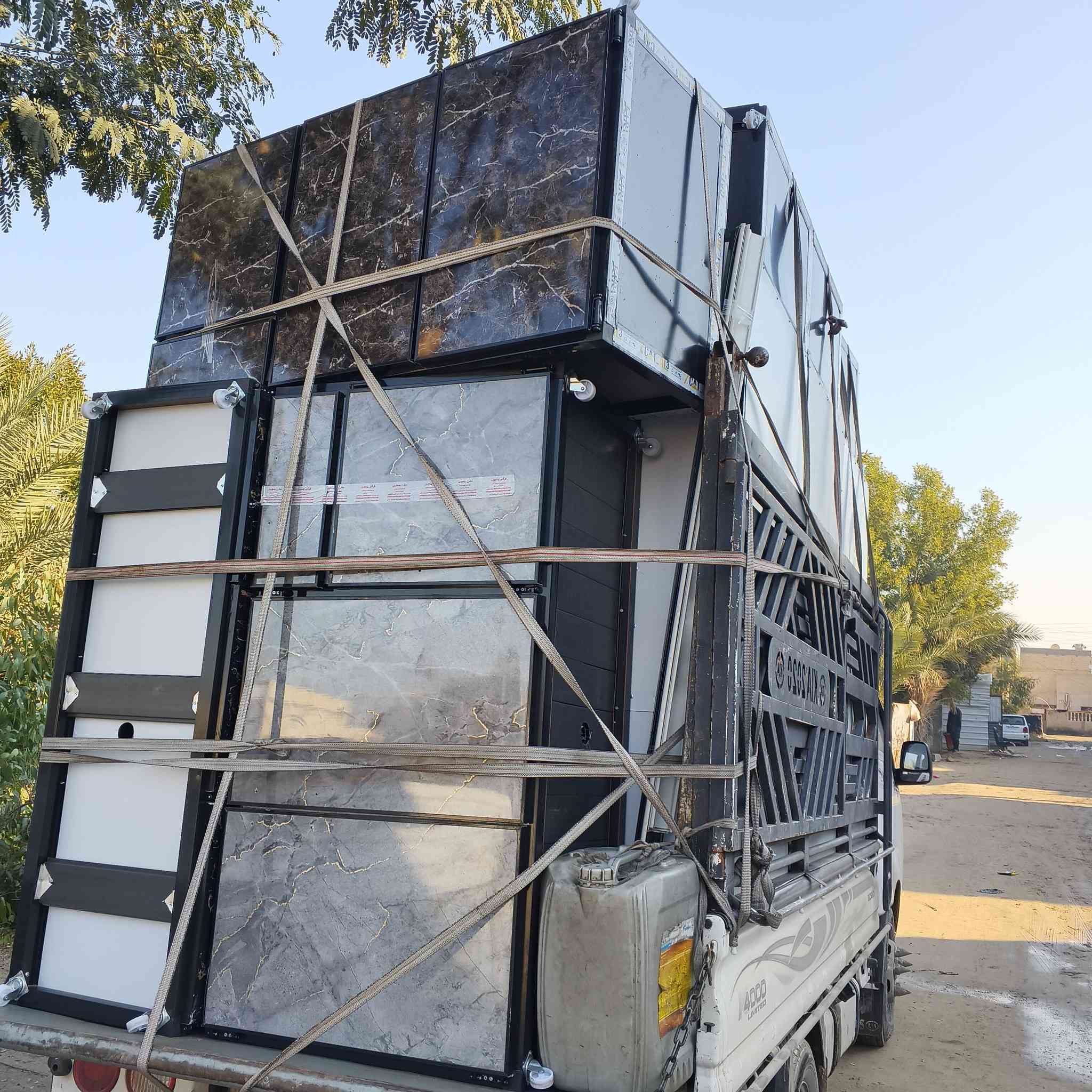 السلام عليكم تم وصول وجبة جديده كاونترات متوفر جميع القياسات او اللوان العنوان سبع البور شارع ٤٠معرض المدينه للاثاث ***********
