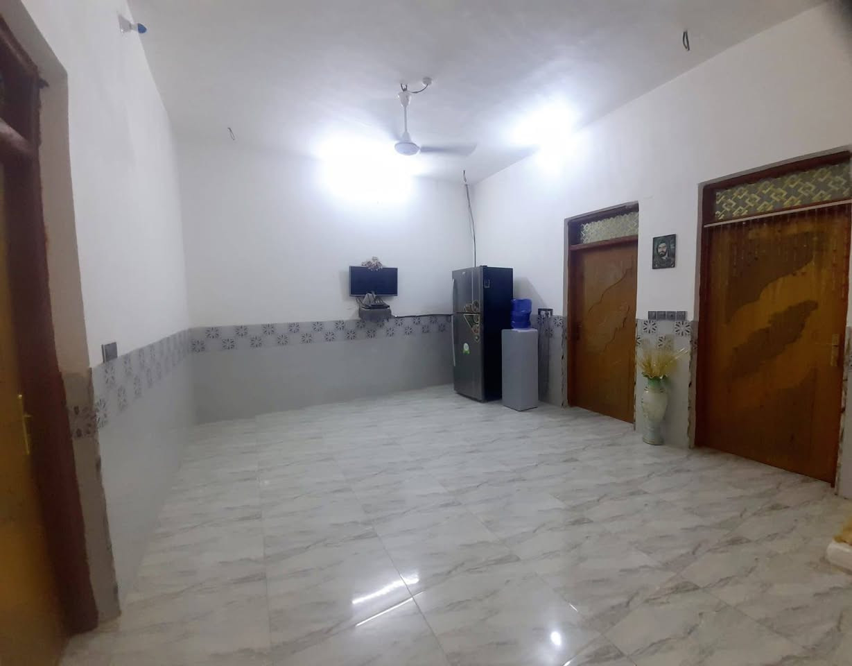 بيت للبيع منطقه علي الحامي الشمال
مساحته 140 متر  للاستفسار ***********
