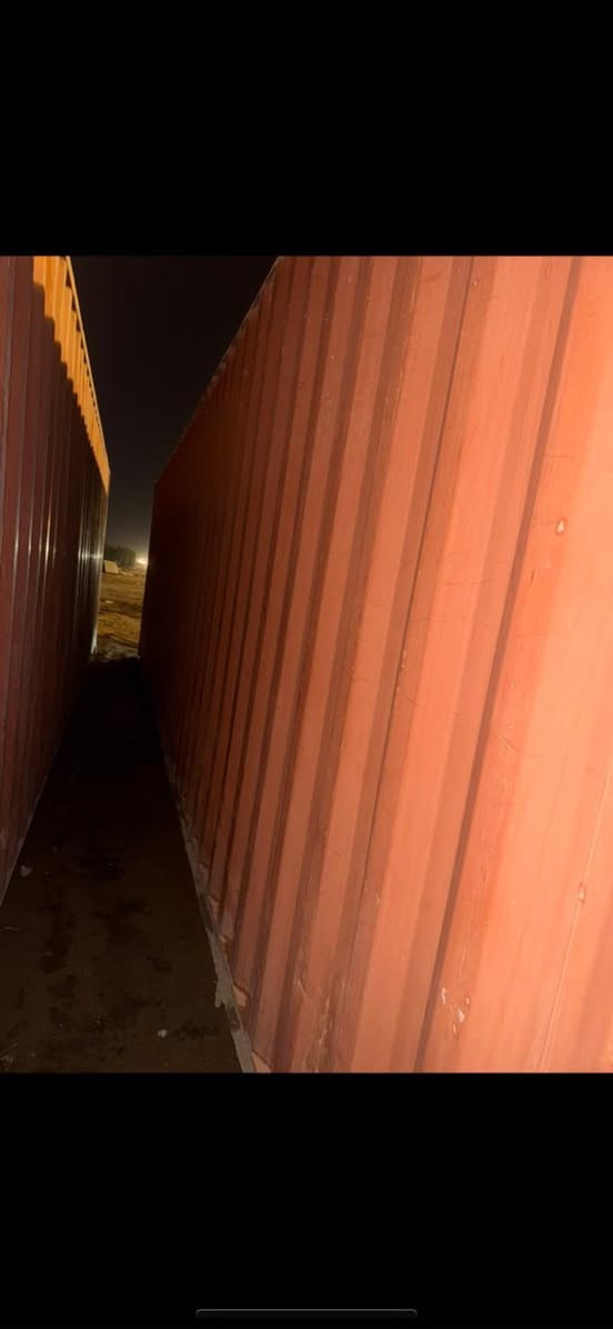 ببركة الصلاة على محمد وال محمد للبيع حاويات طول 12 متر وارتفاع 290 العالية بدرجة نظافة ممتازة المكان الحلة ***********
