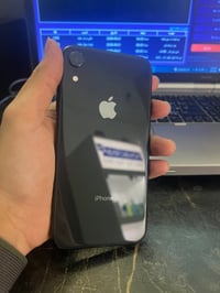 ايفون xr مبدل شاشه فقط وبطاريه 77 وكدامكم نظافة الجهاز وذاكره 64 اريده...