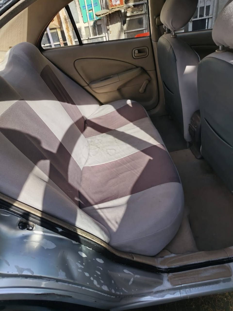 سلام عليكم للبيع نيسان سني  موديل 2012
سيارة مكينة وكير وتبريد مكفول الكشر بيه ملاحضات طخات واضحة بلصور مكاني بغداد الشعب السيارة معروضة ب٨٥ وبيه مجال حك الجية ***********
