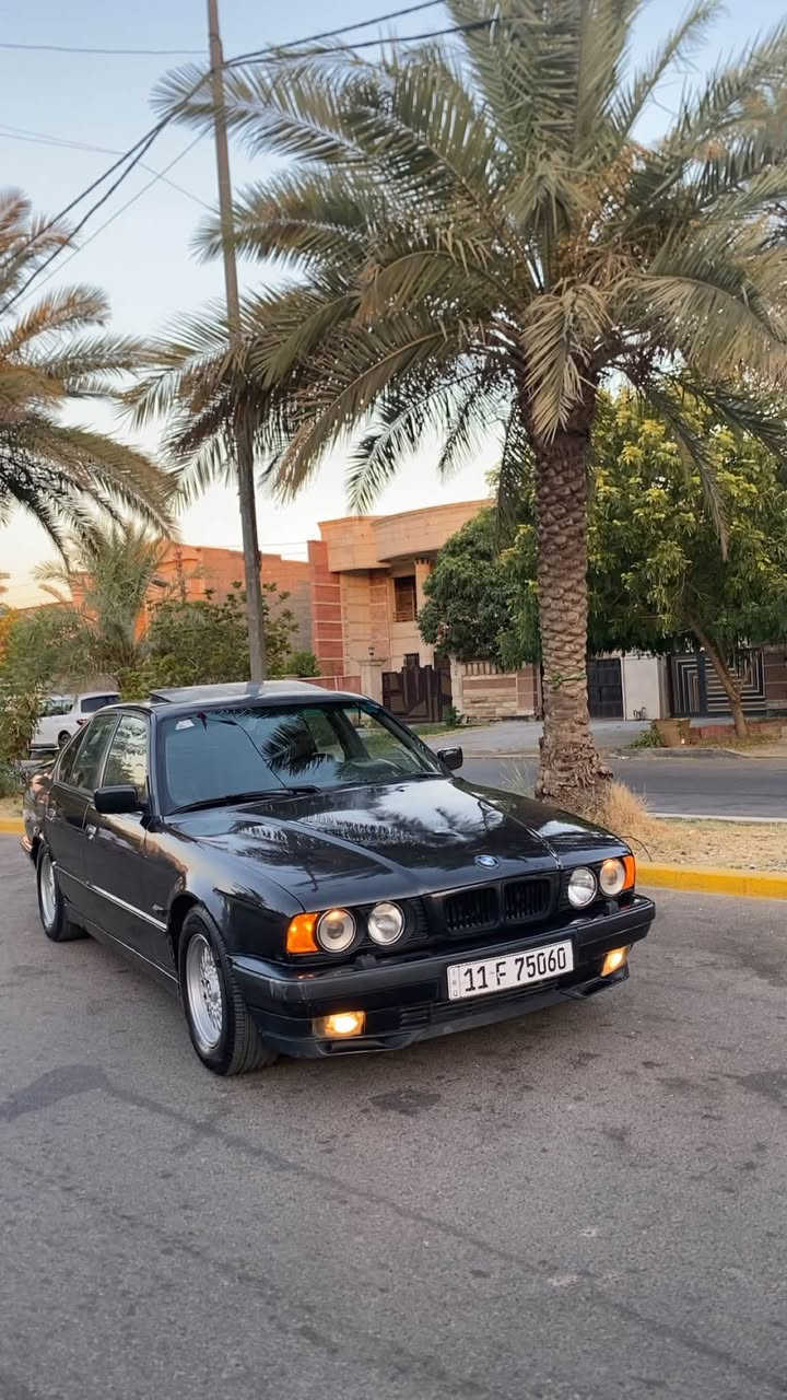 للبيع Bmw535 
موديل ٩١ رقم بغداد الانكليزي باسمي تحويل مباشر هزه وارقام جدد
محرك كير شغال ١٠٠/١٠٠
حداديه جديده امامي خلفي ١٠٠/١٠٠
تبريد شغال ثلج منضومه جديده 
موصفات 
دبل ايرباك دبل كمبيوتر دبل جام 
سلايد رووف طكيتن 
كشنات جلد اسود كارتير كهرباء 
بطاين جلد كارتير اسود صاج ملكي 
بجم عريض 
مري منفصل
ترايش لمتد اسود
زراك  امامي 
امبفاير اصلي 
جام اربعه كهرباء مري كهرباء 
ويل خليه اصلي وتخم تاير جديد  
سياره وارد يابان كلش ناعمه وسريعه عليها ادامه كامله بدون اي نقص  مال جناي 
مصبوغه عام للجماليه بدون ضربه ولا خايس 
السعر 58 $ 
للاستفسار الاتصال على الرقم ***********
مكاني السيديه حي الاعلام
