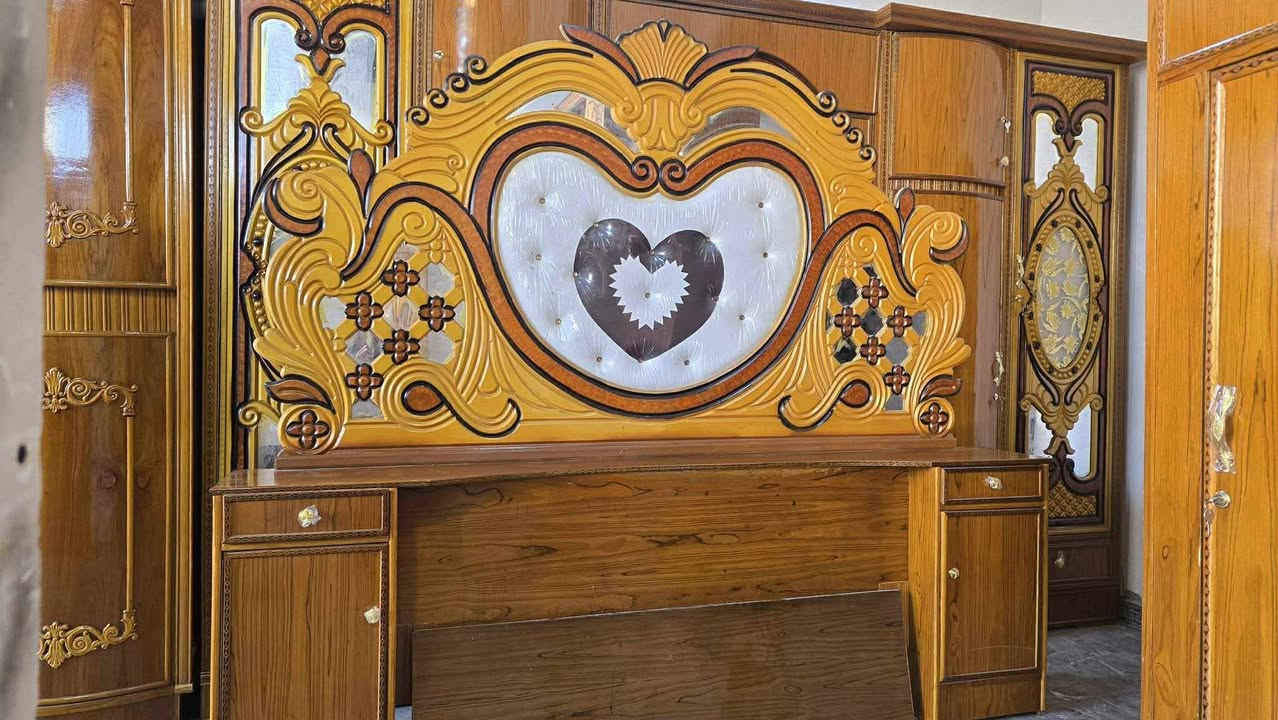 غرفه نوم البيع صاج عراقي  ***********السعر 650
