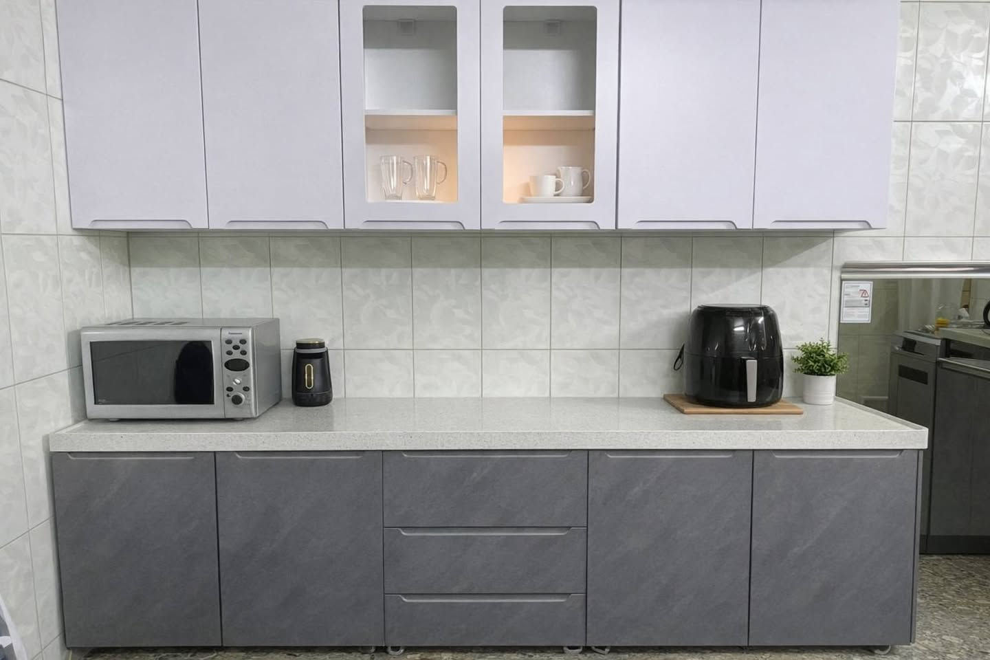 كاونتر HDF قياس 4 امتار الداخل بلايود والسطح كوارتز طبيعي مامستخدم السنك قياس متر ونص والكاونتر 2 ونص للبيع


**إذا كنت صاحب هذا الإعلان وتريد حذفه لأي سبب، رجاءا أرسل رسالة إلى الدعم الفني**