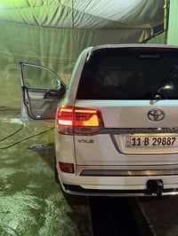 لاندكروز VXS • محدثه ٢٠٢١ • رقم بغداد