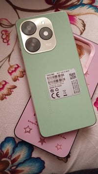 تكنو سبارك 20 • ١٢٨ • النجف