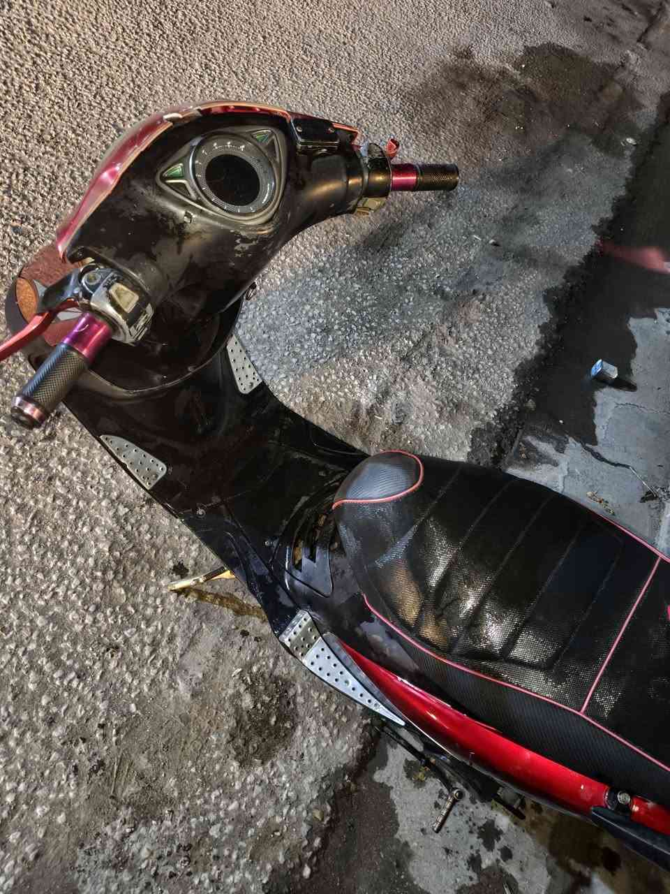 سلام عليكم حبايب داجه ماكس عدله للبيع دراجه نضيفه أو نصبتها حلوه يل دراجه مجفته مره وحده بوشه 55 اصليه أو شرط  بيها شلع قويه تاكل كاع دراجه كلش حلوه او مرتبه أو شرط انضف من صور حبايب دراجه معروظه 550 أو بيها مجال حك جيه أو كل هله بيكم رقمي ***********
