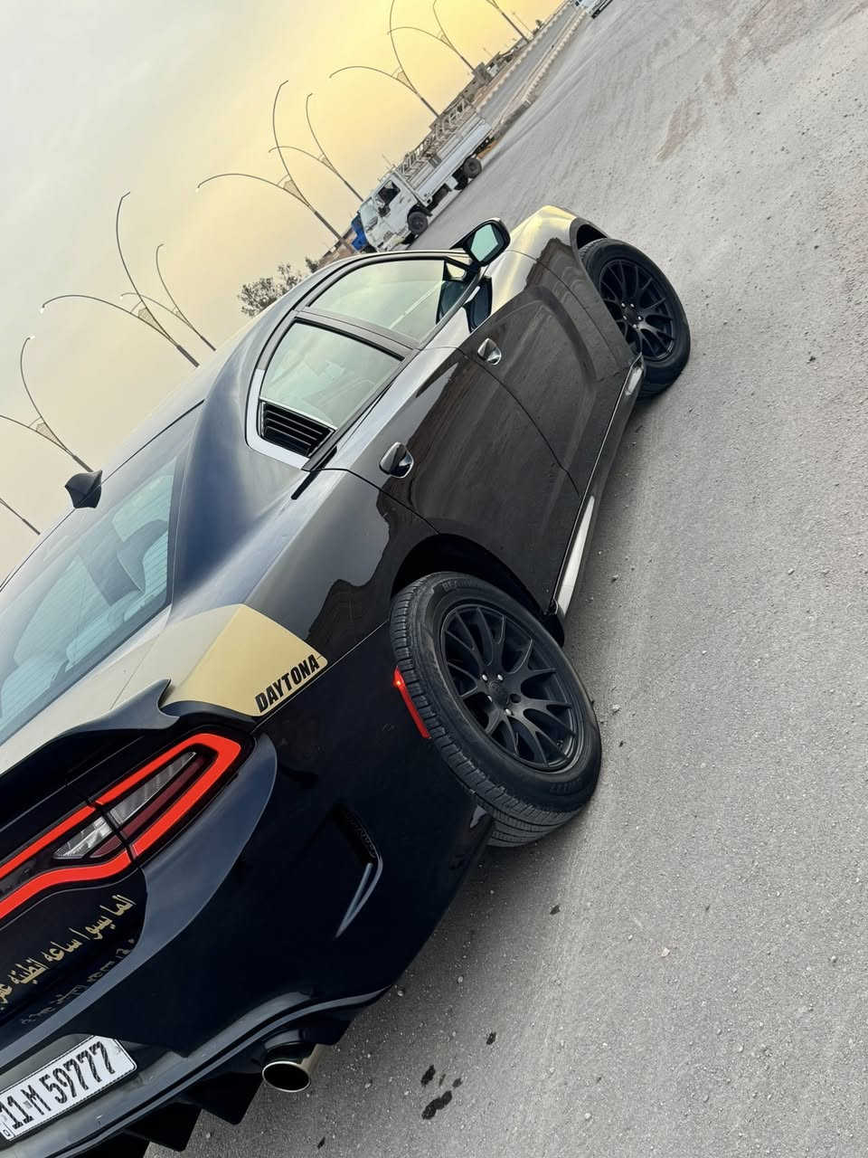 السلام عليكم 
من رخصة الادمن 
جارجر 2016
 مواصفات SXT 
تو ويل بنيد محدث
رقم بغداد مميز بسمي
صور الضرر بل منشور 
صبغ جاملغ امامي فقط
مكاني الانبار الرمادي
السعر 170 وبيها مجال
رقم تلفوني 
***********
