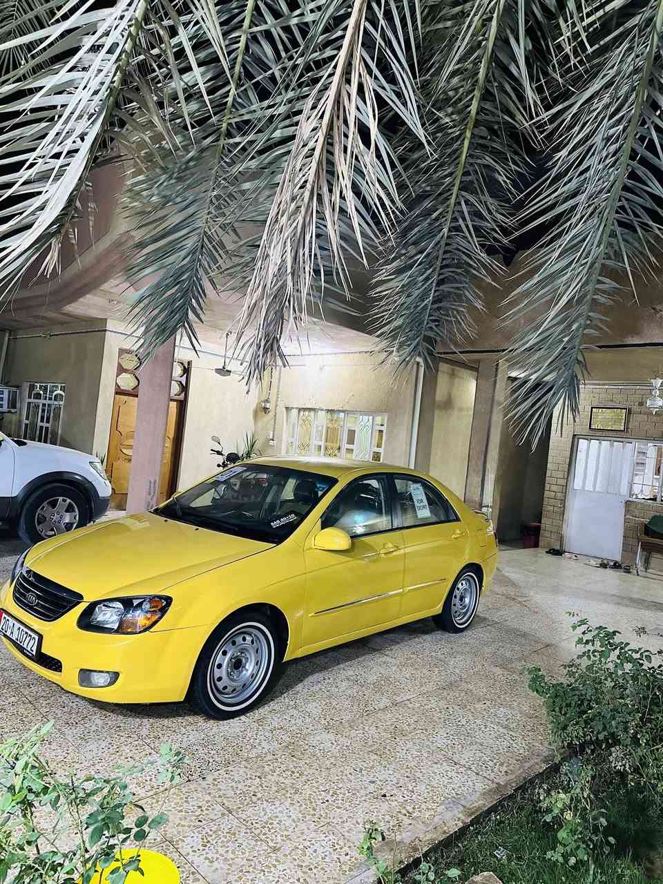 السلام عليكم سبكترا للبيع موديل ٢٠٠٩ ضررها جامرلغ خلفي اليسرا أو جامرلغ لمامي ليمنه مكانها ديالى بعقوبه السعر خاص 
***********
