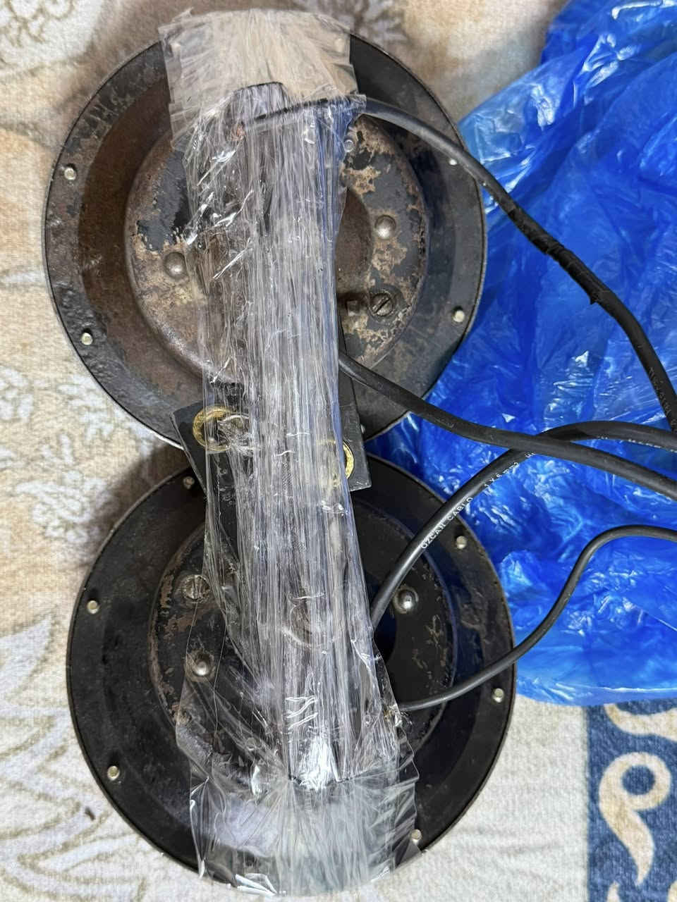 السلام عليكم
شباب هورنات للبيع 
نوعيه بوش اندي  
نضيف جداً وشرط الفحص 
دكه ناعمه وحلوه 
مفرور كامل جيب وشد  

***********
