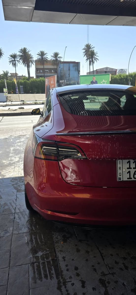 للبيع 
وجوة سعرها المعروف بالسوك لاسباب شخصية

تيسلا مودل٣ ٢٠٢٣ Performance

مغلفها ppf بالكامل
 عازل ضد الشمس امريكي شفاف لكل الجام امامي خلفي وجوانب.. درجة ممتازة ومجربة بسياراتي السابقات

 بيها رصعات ٣ بسيطة ترجع Pdr

اونلاين بآخر تحديث

ماشيه ٤١ الف ميل

اللون المرغوب احمر مميز

السياره حادثها ب امريكا جاملغ ايمن مبدل نفس اللون 

وبدون ايرباك  مثل ما واضح بالصور

حادثها يعتبر بسيط مقارنة بالسيارات ام القطعتين و٣ وايرباكاتها طاكة

مكان السياره بغداد حي القاهرة

رقم الموبايل ***********

اي استفسار راسلوني على الرقم

سعرها ٢٢٠ وبيها مجال بسيط
