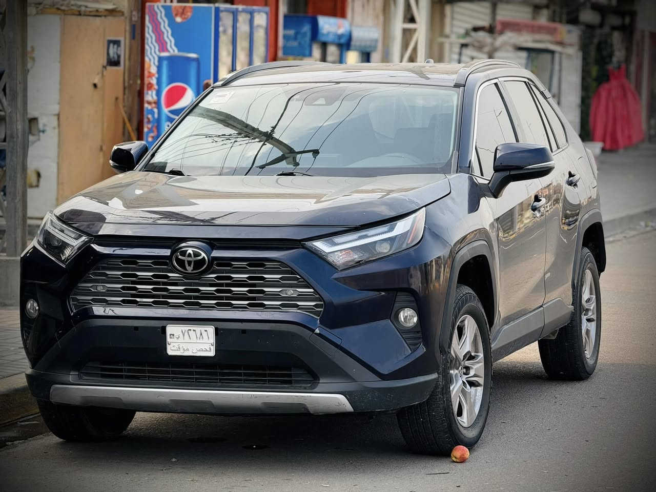 يالله 
راف فور xLE
مديل2022
بدون رقم منفيس بسمي تسجل جميع المحافضات 
ماشيه ٧٣ 
حادثه مثل ما واضح بدون تبديل 
جاهزه من كلشي مابيهه نقص 
السعر 195 
مكاني البصره القبله 
***********
