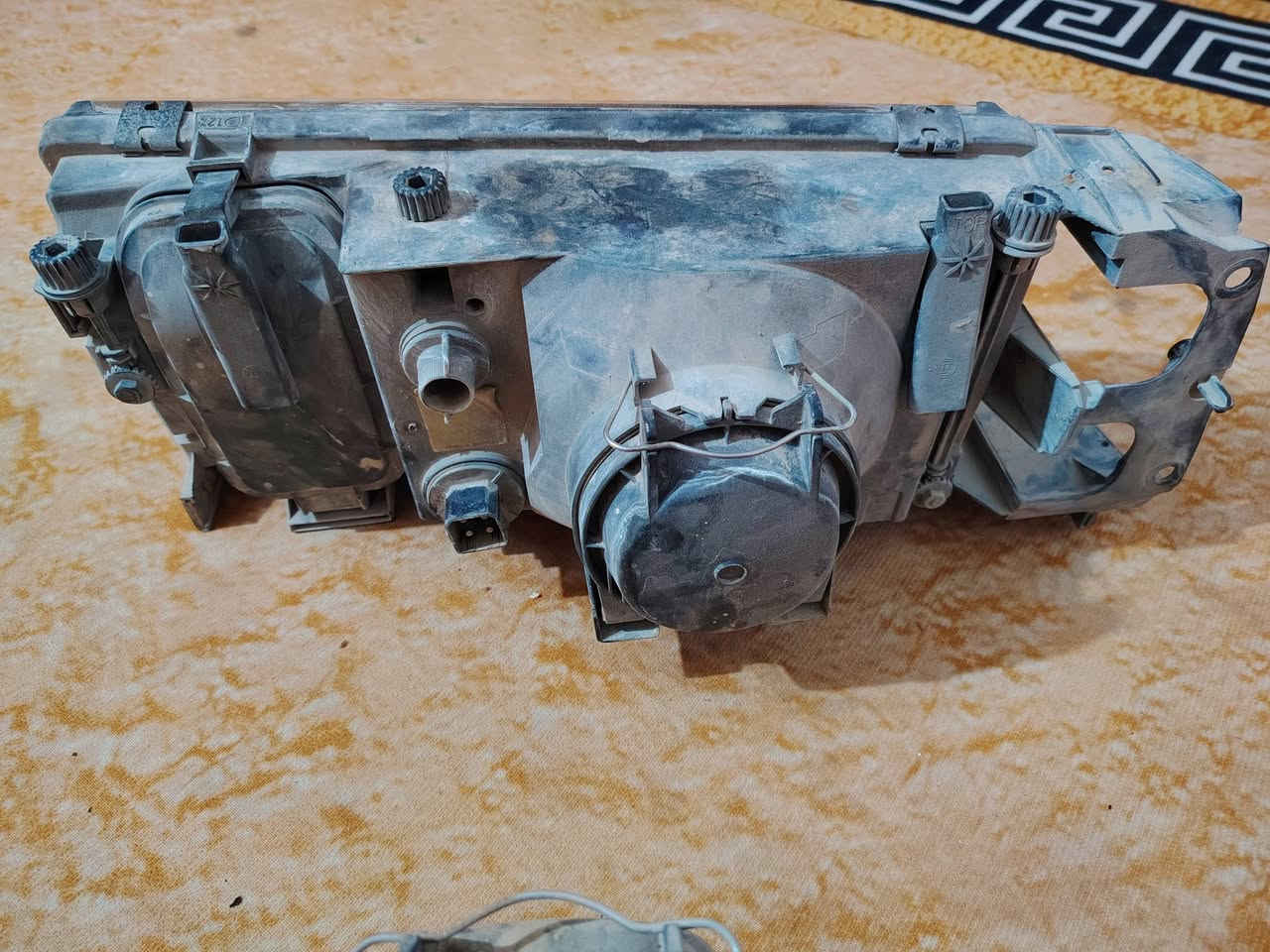 لايتات حجم 940 جدد نظاف رايدهن ب80 ألف مكاني نجف ***********
