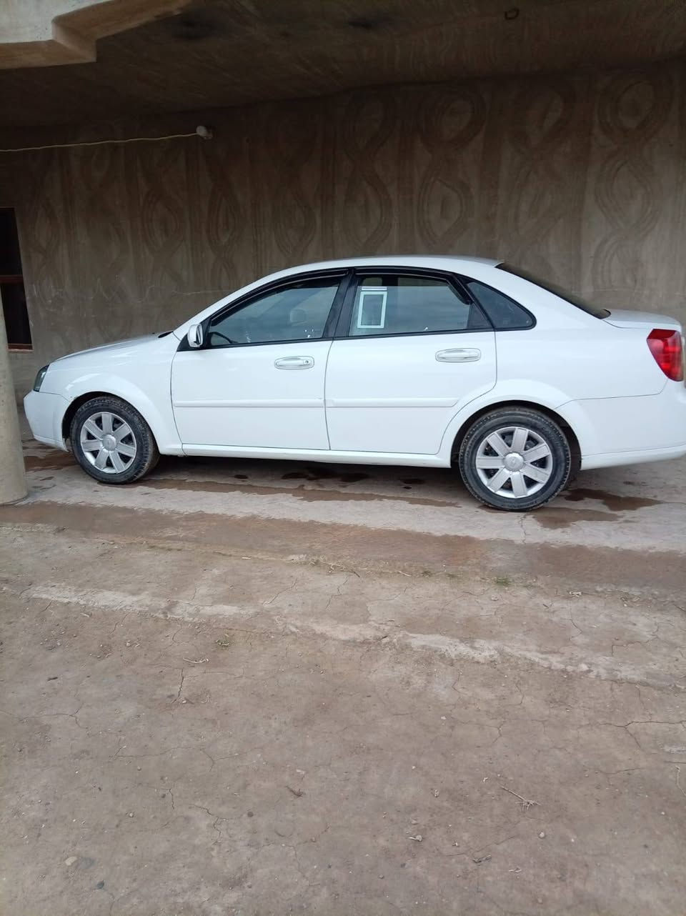 اوبترا 2011 نضيفه قير اوتوماتيك باقي التفاصيل ب السونار الواضح لكم السعر 83به مجال رقم دهوك***********
