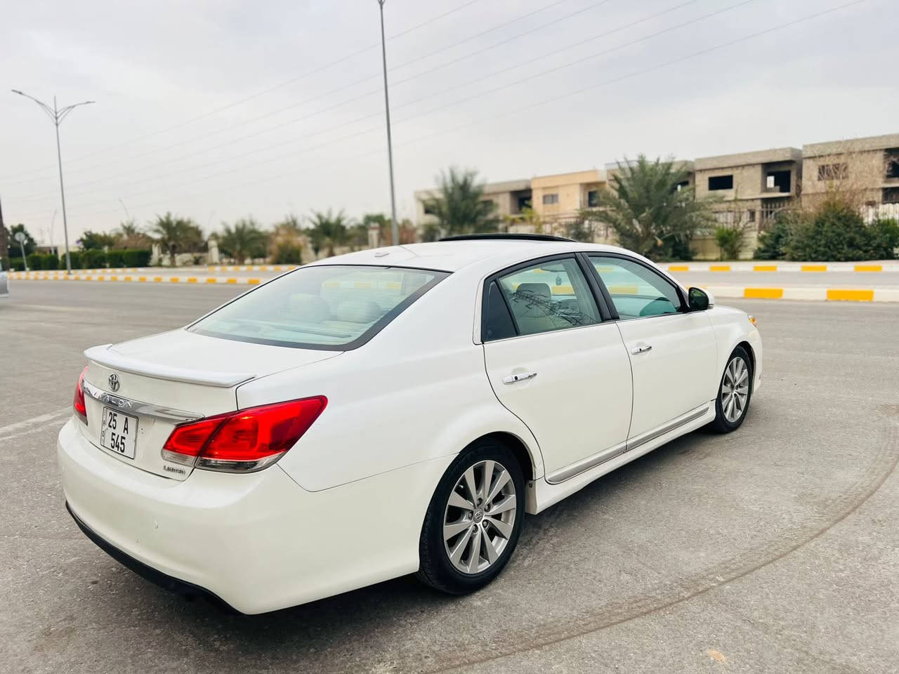 السلام عليكم 
تويوتا أڤلون 2011 خليجي لون ابيض (لؤلؤي) فول مواصفات 1/1 Vipرقم كركوك انكليزي (25) مميز 3 أرقام باأسمنا هزه جديدة ورقم جديدة سنوية لغاية 2030 شرط التحويل…..
سيارة بيها صبغ 3 قطع ونص فقط والباقي مكفول…
سيارة جاهزة بدون اي نقص….
محرك V6/3500 سلندر ….
شرط محرك وكير وصدر وكهربائيات وتبريد وتدفئة وتخم تاير سيارة جاهزة من كلشي…
مواصفات فول 1/1 Vip معروفة مواصفاتها مايحتاج اذكرها…
العنوان/ صلاح الدين/ تكريت/ القادسية…
السعر 136$ اعتذر عن الاقساط والوعده….
للاستفسار ***********
***********
