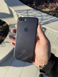 آيفون 7 بلس • ١٢٨ جيجا • بطارية ٧١%