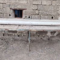 ميز • ٤م طول • ١م عرض