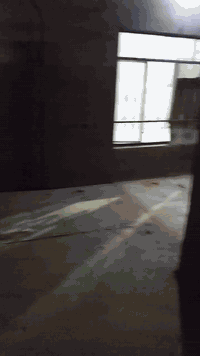 دار للايجار مساحه 200متر الوليد قرب محلاي بيت سفيح  غرفتين وستقبال  وص...