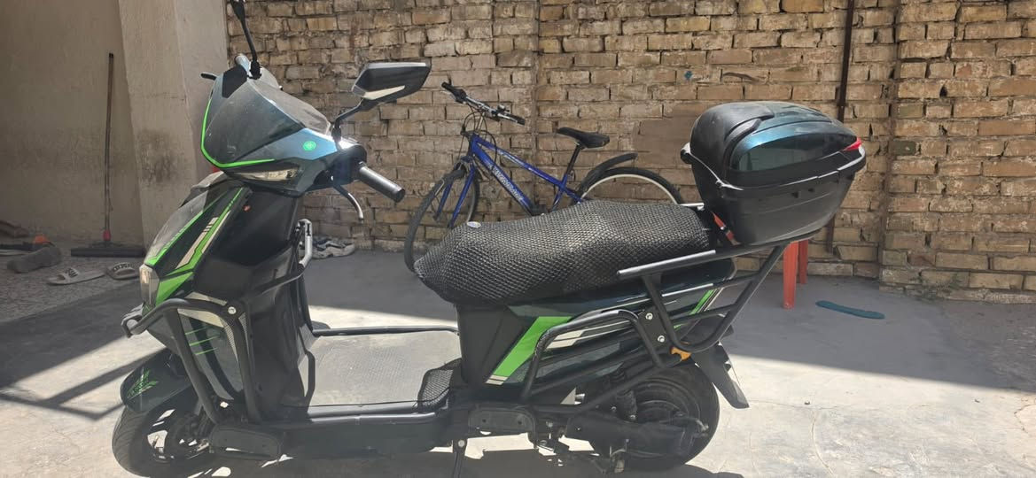 سلام عليكم
دراجه شحن للبيع 🏍️🏍️🏍️🏍️
نقصه بس بطاريات شاحنه جديده 
الدراجه كامله مكمله الي يحب يراسلني خاص او يتصل عله الرقم المذكور /***********
علما سعر الدراجه 700 الف وبيه مجال للشراء معجبك السعر لتعبني رجاء 
مكلف بلنشر

