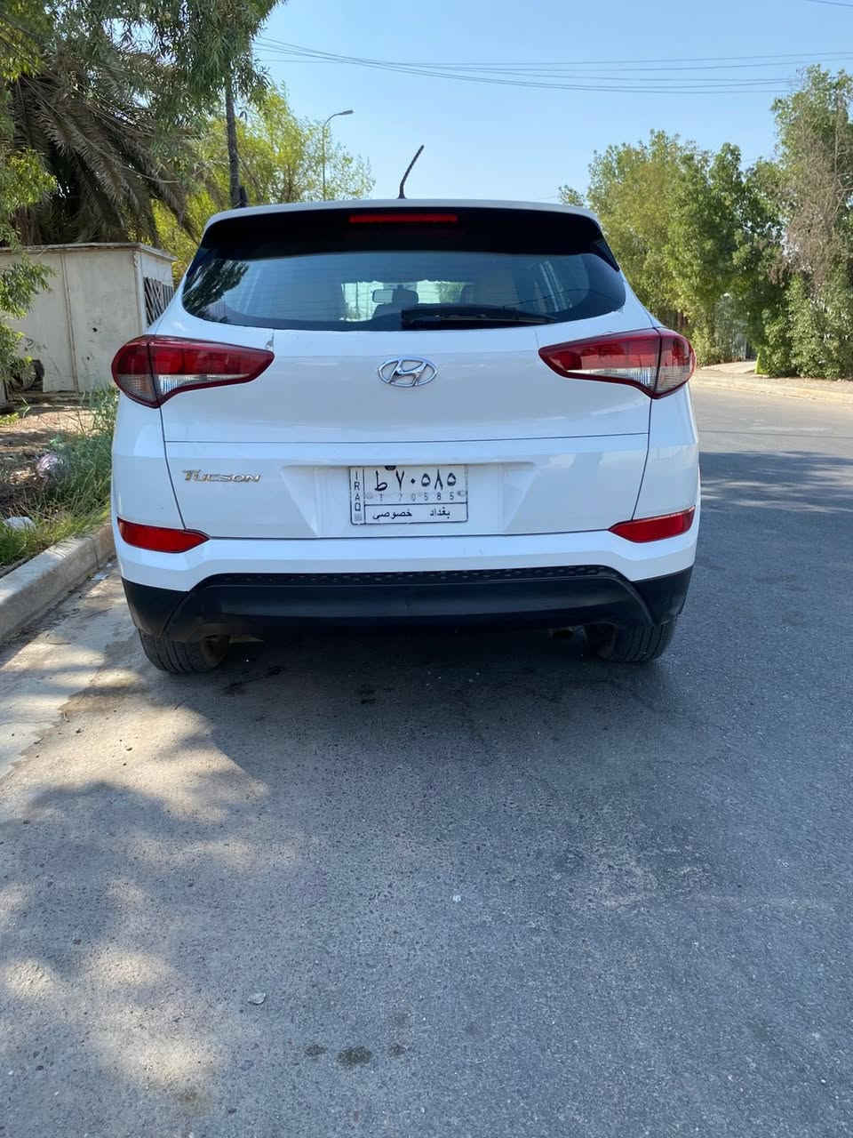 السلام عليكم 
جمعة مباركة 
توسان وارد امريكي2017
حادث بنيد مبدل نفس الون
حساسات تحكم استيرن
كامره شاشه
محرك 2000 
السياره جاهزه
يعني السياره بدون صبغ
السعر 155 وبيه مجال بسيط
العنوان بغداد القاهره
***********
