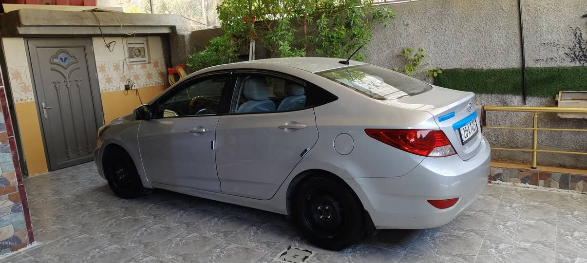 اكسنت للبيع موديل 2014 وارد امريكي مابيها اي نقص كير مكينه صدر تخم تاير كله جديد رقم ديالى انكليزي بدون صبغ أو ضربه السعر 105 وبيها مجال مكان ديالى بعقوبه
***********
