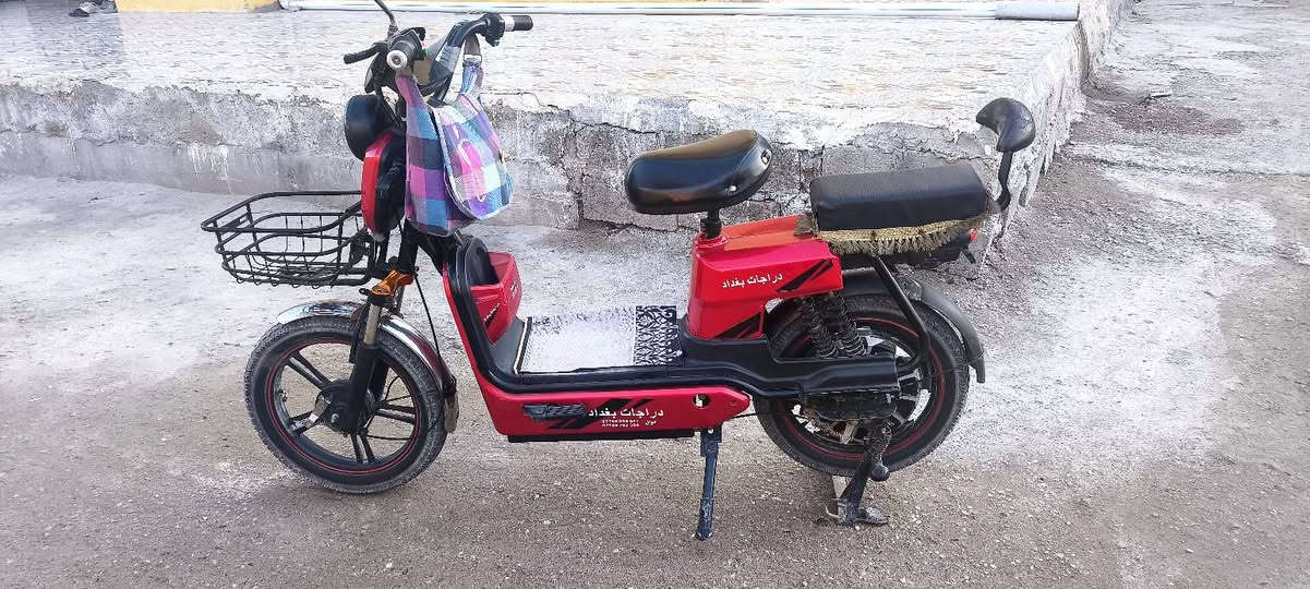 السلام عليكم دراجه شحن للبيع سرعه 70 عدد بطاريات 5. كبار  سعر 325 بيه مجال حك الجيه المكان الحصوه قرب شركه الفارس.  ***********
