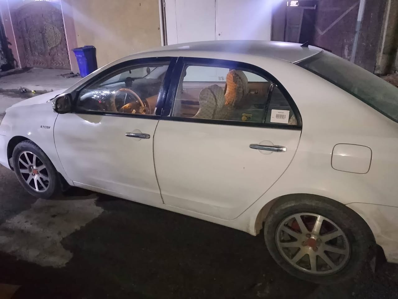 جيلي موبل موديل 2014
مابيها ضربه فقط طخات بصيطه رقم اربيل للمراوس حسب القناعه مكان بغداد البلديات


**إذا كنت صاحب هذا الإعلان وتريد حذفه لأي سبب، رجاءا أرسل رسالة إلى الدعم الفني**