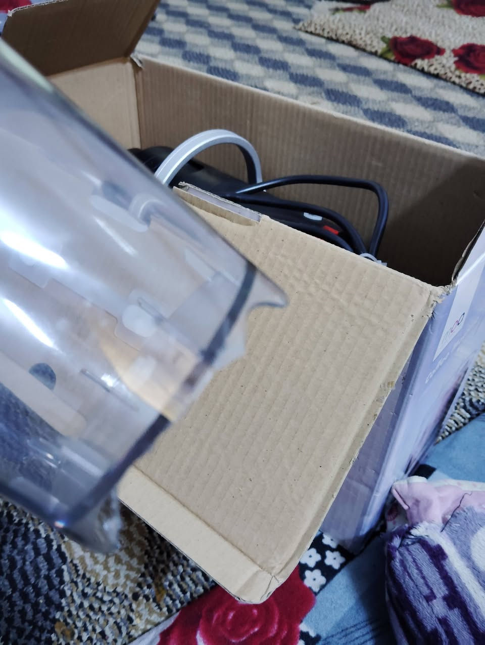 مكينة كبسولة نسبريسو جديدة غير مستخدمة بالصندوك ..
فيها مشكلة كهربائية اعتقد فيوز أو بالكارت ..
وكسر بسيط أسفل خزان الماء غير مؤثر ..
البيع هكذا علموجود ..


**إذا كنت صاحب هذا الإعلان وتريد حذفه لأي سبب، رجاءا أرسل رسالة إلى الدعم الفني**