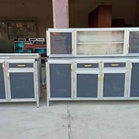 للبيع كاونتر مستخدم نضيف  1- قياس ارضي+ ملحق 2 متر  2- قياس سنك 1 متر ...