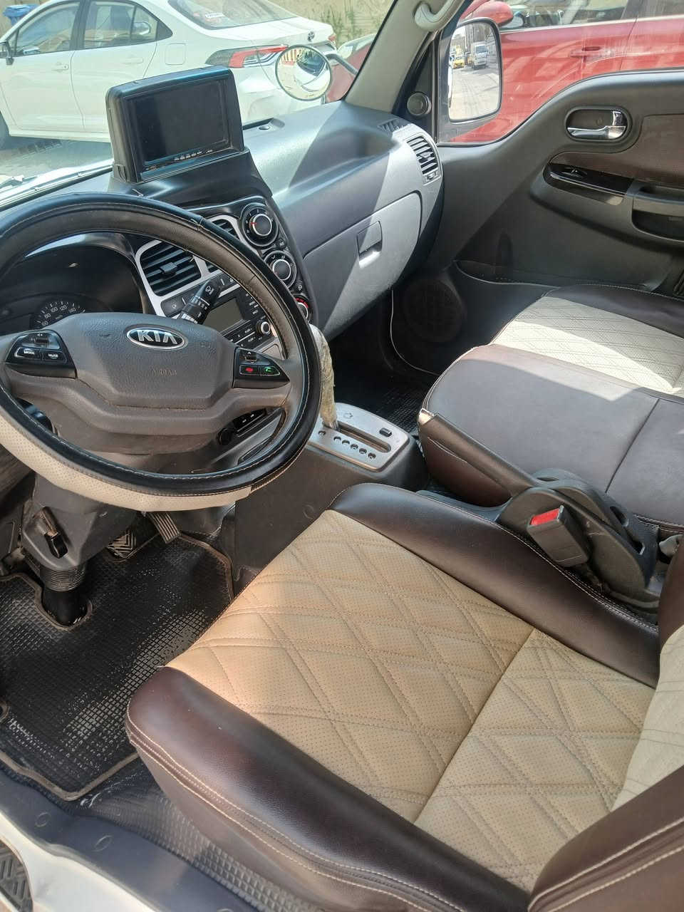 كيا مسكر كير اوتوماتيك 
مكفول كفاله عامه من ضربه وصبغ وتبديل
مكينه مامفتوحه لا تبخير ولا تنقيص 
موديل ٢٠١٨
ماشيه ٩٠
رقم بغداد تحويل مباشر 
***********
