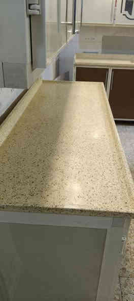 كاونتر اربع قطع تفصال درجة اولى كله مرمر نظيف جدا لايوجد ضرر العنوان بغداد الشعب الي يريد الفيديو والتفاصيل كاملة يراسلني على الواتساب وهذا الرقم ***********
