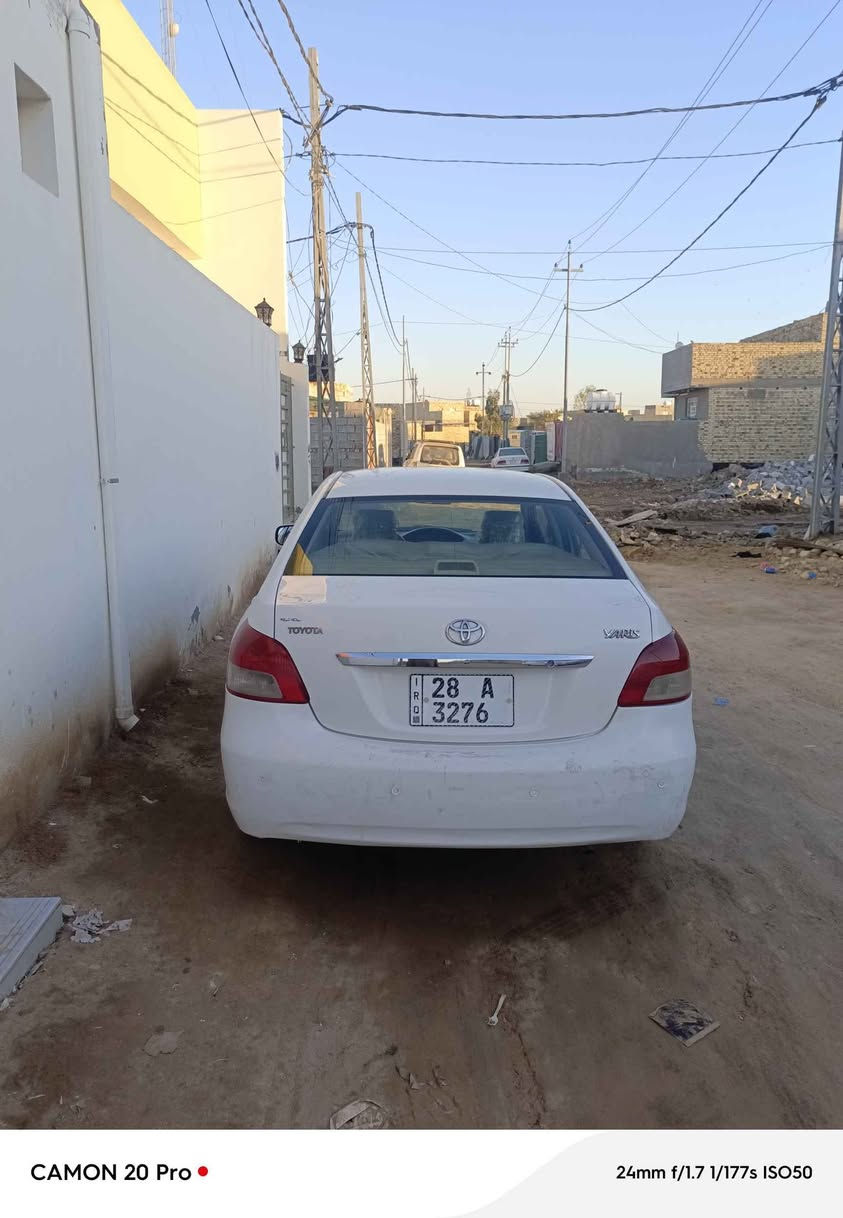 سلام عليكم تيوته يارس 2006خليجي بيه صبغات مكينه جديده رقم نكليزه بسمي عارضه 65 أو بيه مجال استفسار اكثر هاذا رقمي *********** Singapore
