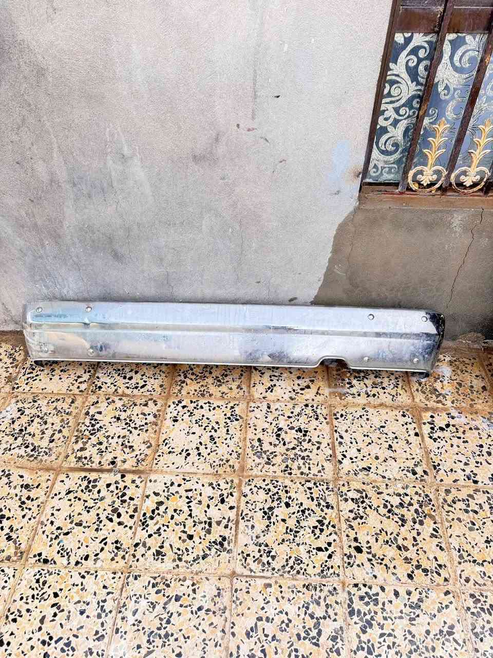 ربع ابو عيون وربع بيبان وجنطه ودعميه خلفيه مكان نجف ***********
